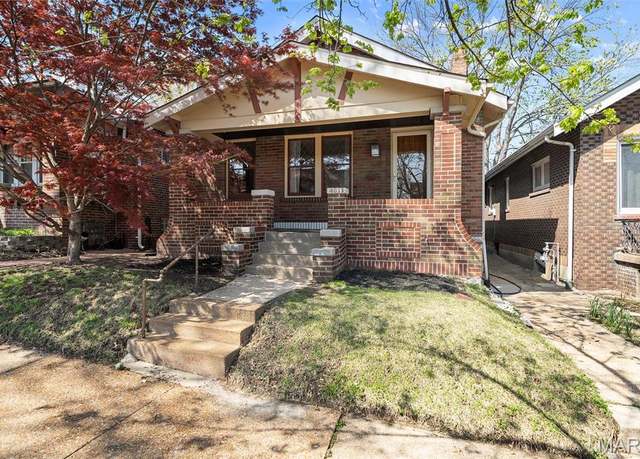Property at 4033 Oleatha Ave, St Louis, MO 63116, 2 beds, 1.5 baths