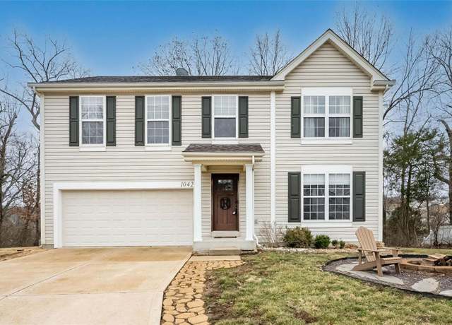 Property at 1042 Scenic Oaks Ct, Imperial, MO 63052, 3 beds, 2.5 baths