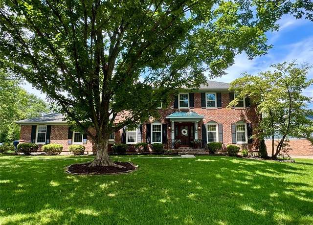 Property at 1868 Gatemont Dr, Chesterfield, MO 63017, 4 beds, 2.5 baths