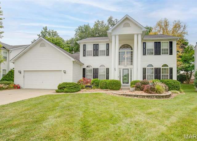 Property at 249 E Governor Pl, St Charles, MO 63301, 4 beds, 4 baths