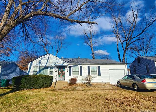 Property at 1111 Addison Dr, St Louis, MO 63137, 3 beds, 1.5 baths