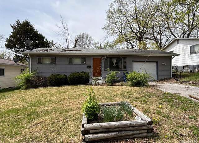 Property at 4005 Shirley Dr, St Louis, MO 63121, 3 beds, 1 bath