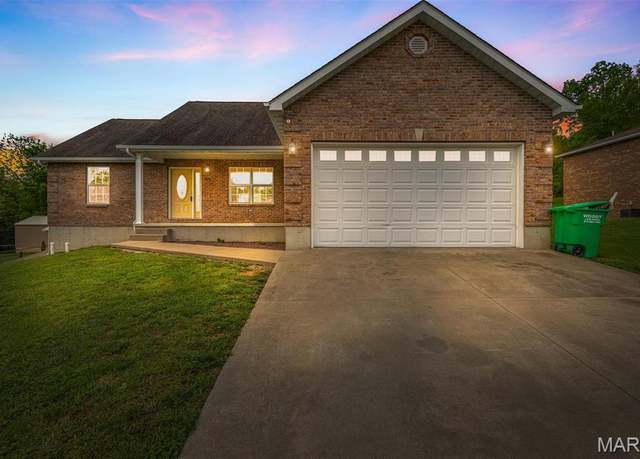 Property at 1824 Oak Knl, Farmington, MO 63640, 3 beds, 2 baths