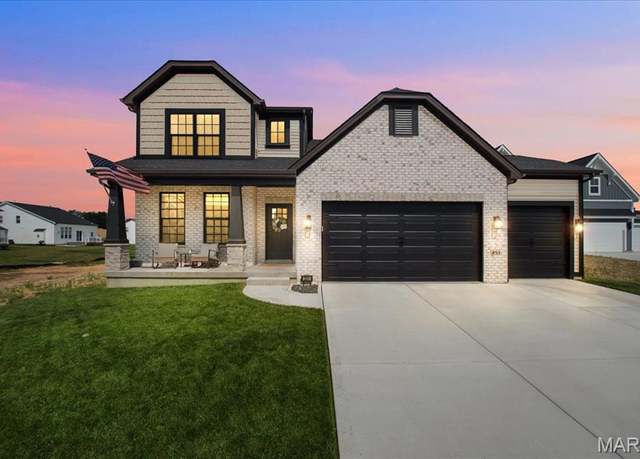 Property at 251 Randlin Dr, Lake St Louis, MO 63367, 4 beds, 2.5 baths