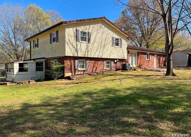 Property at 11799 County Road 637, Dexter, MO 63841, 4 beds, 2 baths