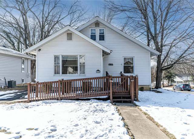 Property at 1333 Eberhart Ave, Edwardsville, IL 62025, 3 beds, 2 baths