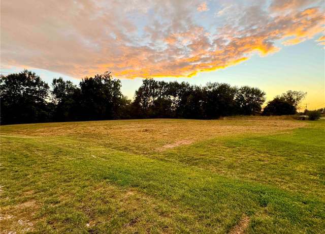 Property at 12602 Harvest View Ln, Highland, IL 62249