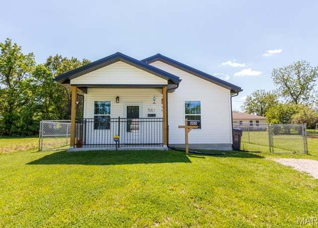 Property at 565 Polk St, Lebanon, MO 65536, 2 beds, 1 bath