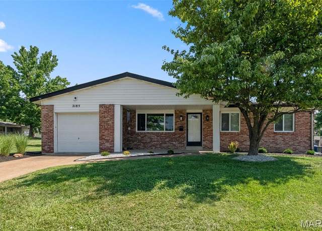 Property at 2185 Danelle Dr, Florissant, MO 63031, 4 beds, 2 baths