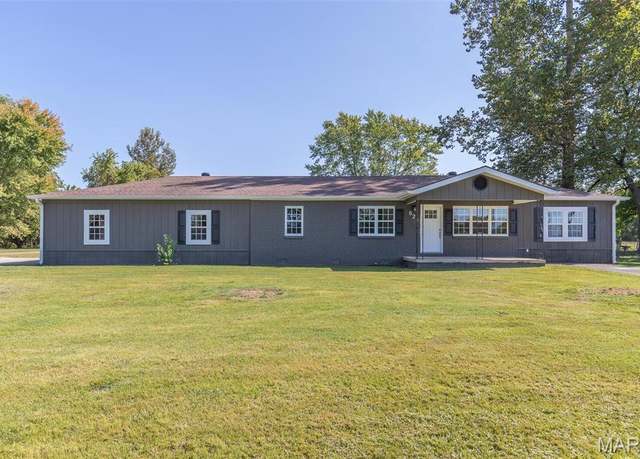 Property at 626 County Road 603, Poplar Bluff, MO 63901, 4 beds, 2.5 baths