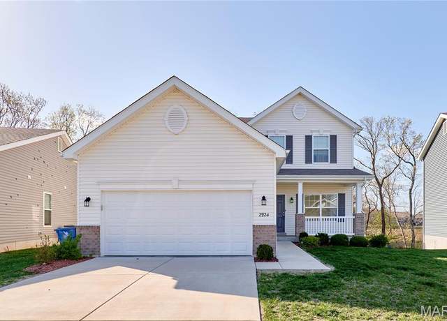 Property at 2924 Sierra View Ct, Imperial, MO 63052, 3 beds, 2.5 baths