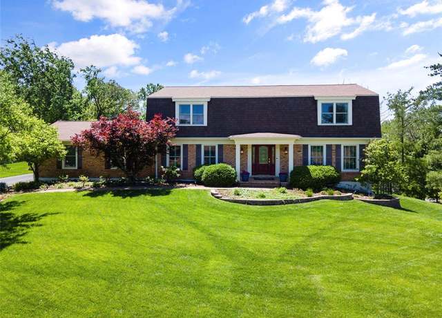 Property at 12238 Kingshill Dr, St Louis, MO 63141, 4 beds, 3 baths