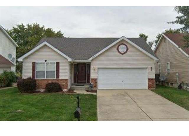 Property at 2854 Brookmeadow Dr, Belleville, IL 62221, 3 beds, 2.5 baths