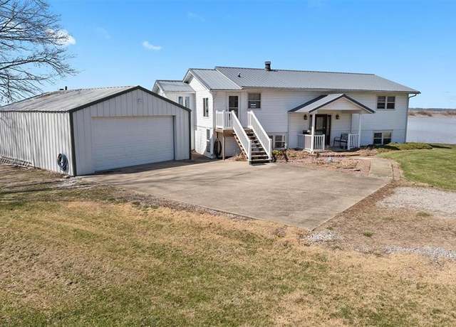 Property at 25324 Lyons Rd. Rd, Carlyle, IL 62231, 3 beds, 3 baths
