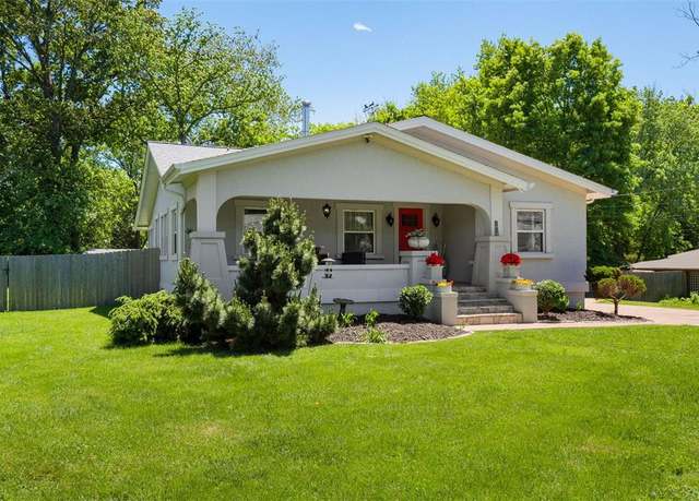Property at 1016 Forest Ave, Kirkwood, MO 63122, 4 beds, 2 baths