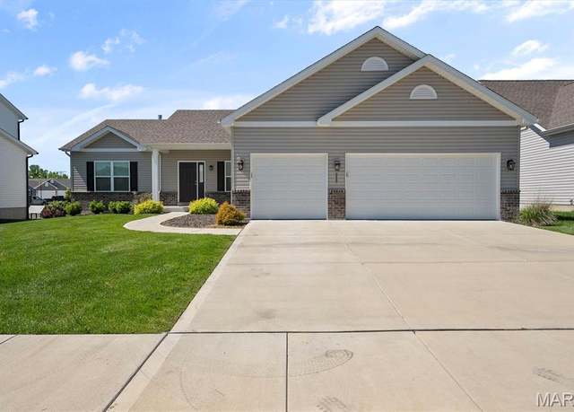 Property at 217 Wayfair, St Charles, MO 63301, 3 beds, 2 baths