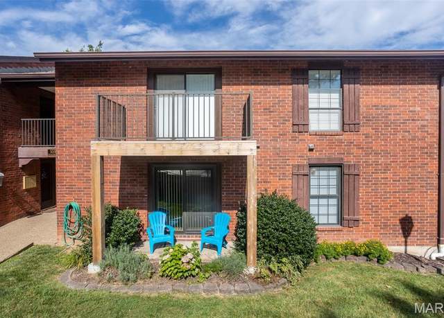 Property at 5593 Baronridge Dr #7, St Louis, MO 63129, 3 beds, 2 baths