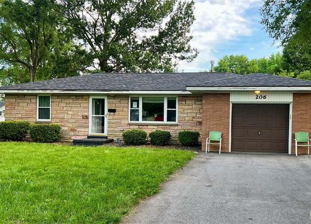 Property at 206 W Bethalto Blvd W, Bethalto, IL 62010, 2 beds, 1 bath