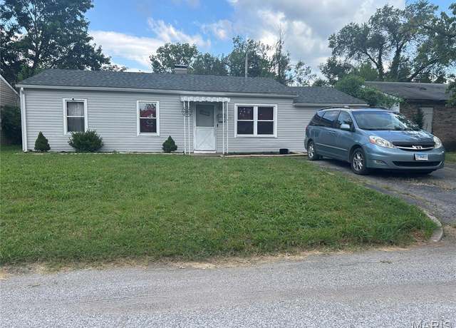 Property at 710 Saint Barbara Ln, East Saint Louis, IL 62206, 4 beds, 1 bath