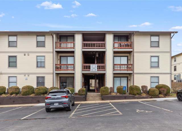 Property at 1454 Summergate Pkwy Unit D, St Charles, MO 63303, 1 bed, 1 bath