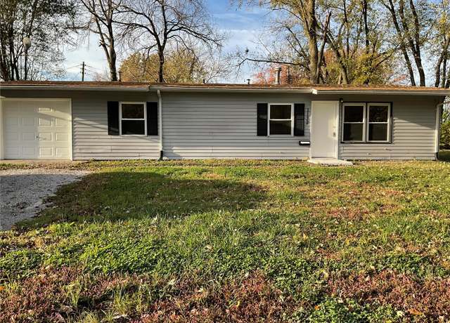 Property at 1132 St Stephen’s, Cahokia, IL 62206, 4 beds, 1 bath