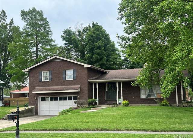 Property at 109 Link Dr, Sikeston, MO 63801, 3 beds, 2.5 baths