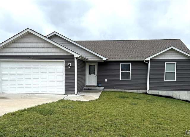 Property at 202 Boardwalk Ct, Union, MO 63084, 3 beds, 2 baths