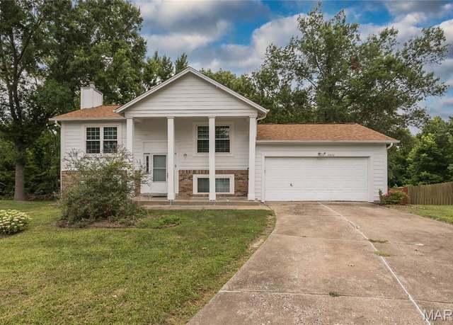 Property at 2422 Sundance Dr, O'fallon, MO 63368, 3 beds, 2 baths
