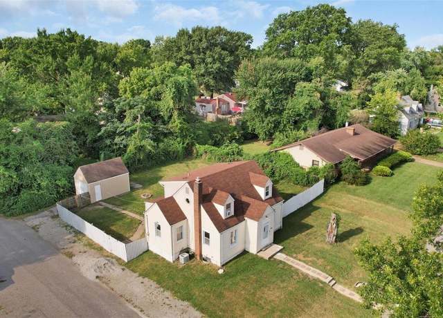 Property at 1100 Northdale Ave, St Louis, MO 63138, 3 beds, 2 baths