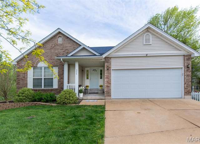 Property at 506 Winter Garden Dr, Fenton, MO 63026, 4 beds, 3 baths