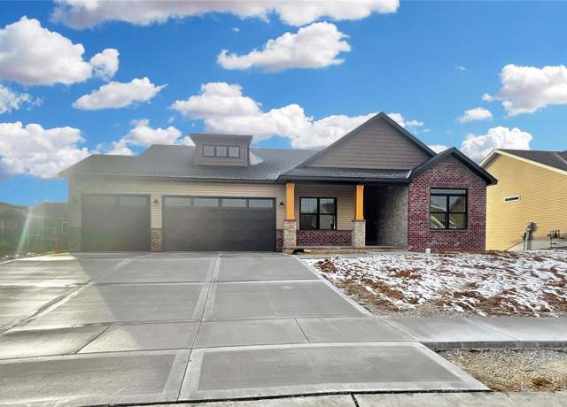 Property at 1815 Wellington Ln, Maryville, IL 62062, 4 beds, 3 baths