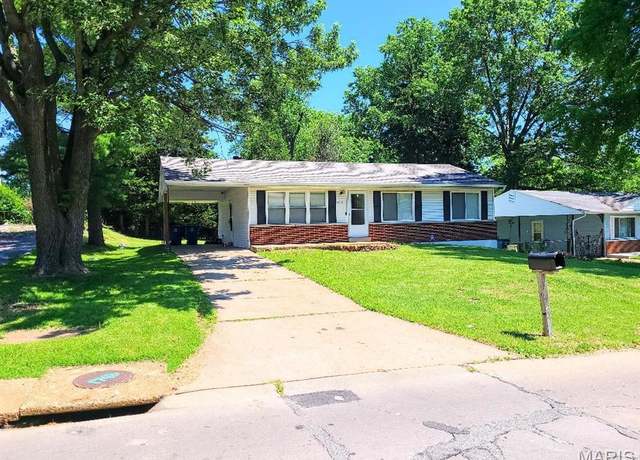 Property at 9914 Glen Owen Dr, St Louis, MO 63136, 3 beds, 1.5 baths
