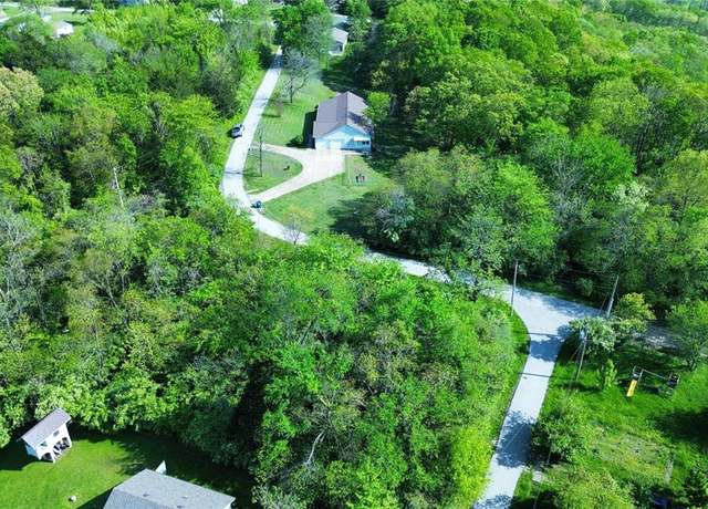 Property at 1926 Ridge Ln, Pacific, MO 63069