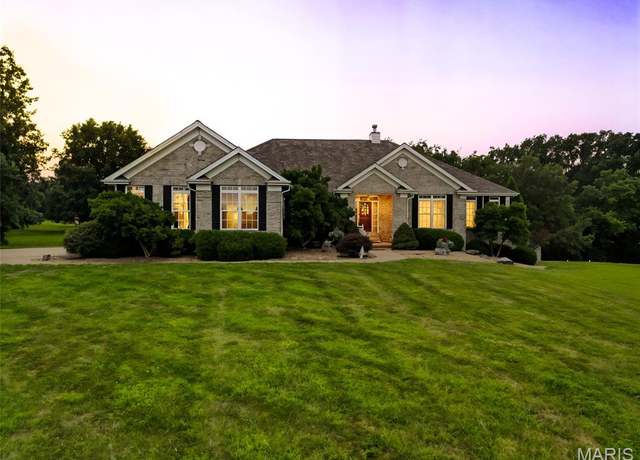 Property at 315 Oak Creek Farm Ct, Wentzville, MO 63385, 3 beds, 4 baths