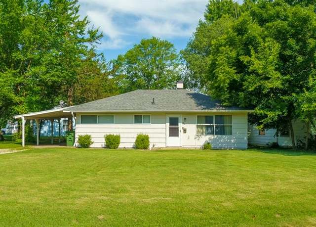 Property at 33 Southbrook Dr, Rolla, MO 65401, 3 beds, 1 bath