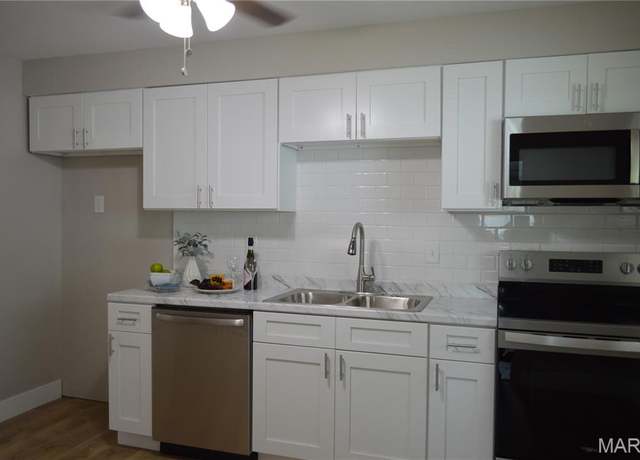 Property at 8501 Frost Ave, St Louis, MO 63134, 3 beds, 1 bath