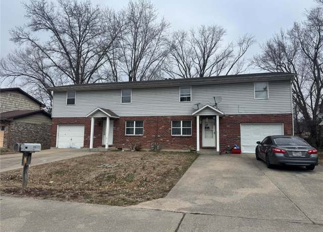 Property at 1022 Village Ln, Cape Girardeau, MO 63701, 6 beds, 2 baths