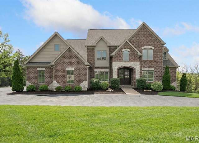 Property at 13750 Stonemont Ct, Town And Country, MO 63131, 4 beds, 5.5 baths