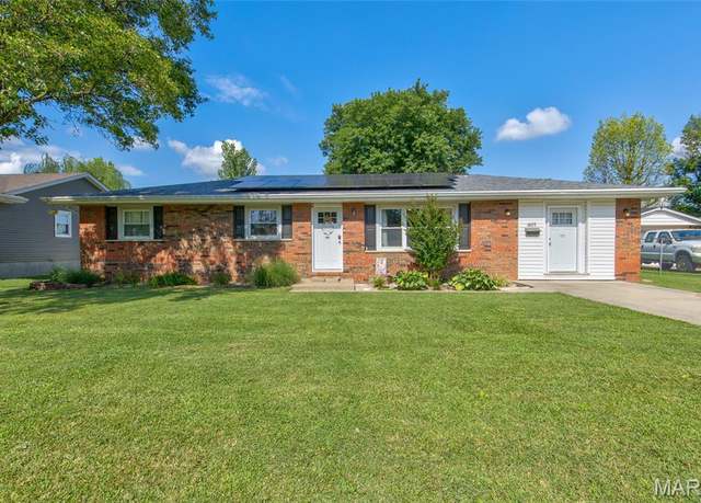 Property at 405 Texas Blvd, Bethalto, IL 62010, 3 beds, 1 bath