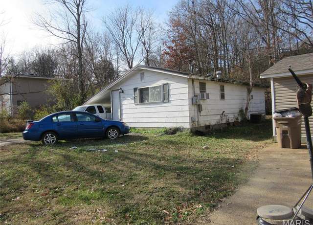 Property at 1601 Wallace, Poplar Bluff, MO 63901, 2 beds, 1 bath