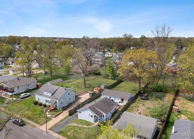 Property at 2213 Gaebler Ave, St Louis, MO 63114, 3 beds, 2 baths