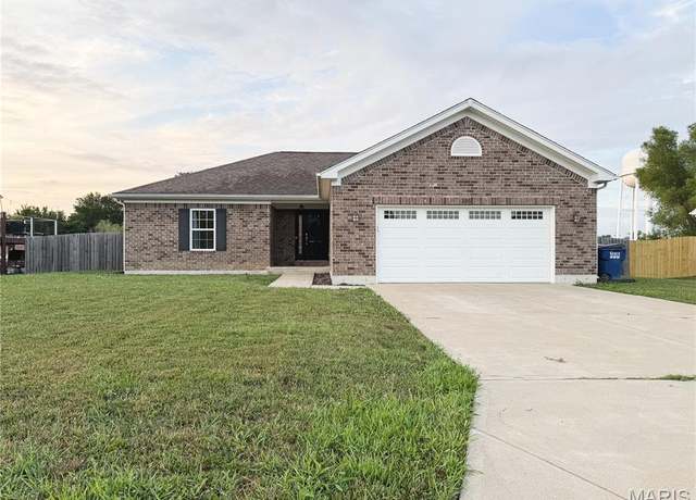 Property at 205 Bilbo Ln, Wright City, MO 63390, 3 beds, 2 baths