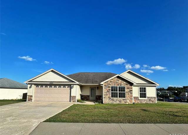 Property at 107 Greythorn Ct, MO 65584, 3 beds, 2 baths