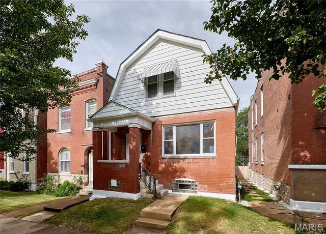 Property at 3321 Minnesota Ave, St Louis, MO 63118, 2 beds, 2 baths