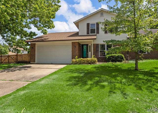Property at 5 Bluffwood Ct, St Charles, MO 63301, 3 beds, 2 baths