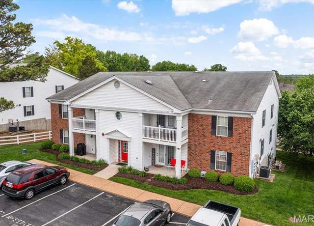 Property at 4300 Forder Gardens Pl Unit J, St Louis, MO 63129, 3 beds, 2 baths