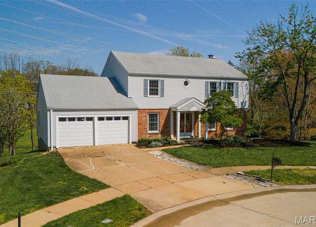 Property at 2004 Mint Hill Ct, Chesterfield, MO 63017, 4 beds, 3 baths