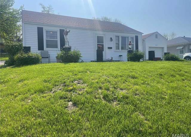 Property at 4044 Mcmasters Ave, Hannibal, MO 63401, 2 beds, 1 bath