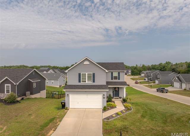 Property at 463 Birchwood Dr, Moscow Mills, MO 63362, 3 beds, 2.5 baths