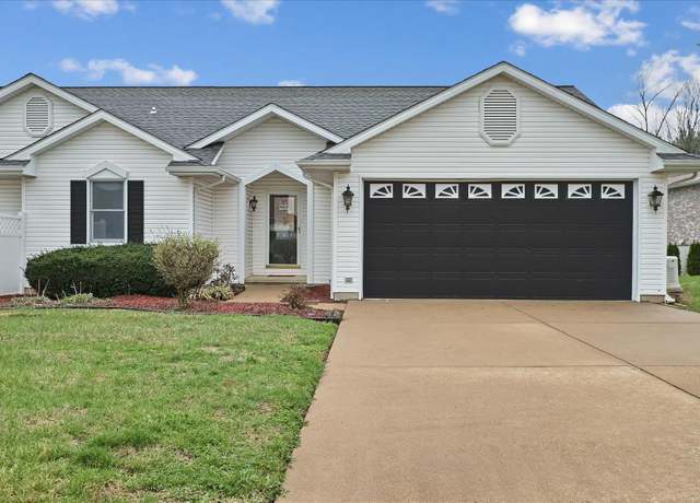 Property at 303 Holly Tree Rd, Farmington, MO 63640, 2 beds, 2 baths